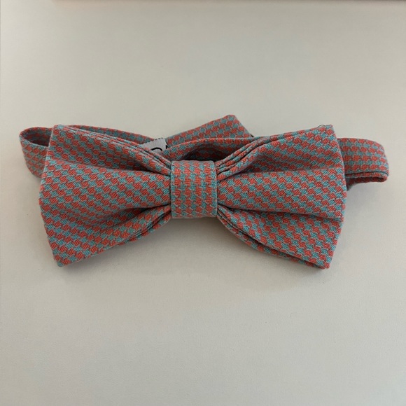 DAZI Pre-Tied Bow Tie - Picture 1 of 2